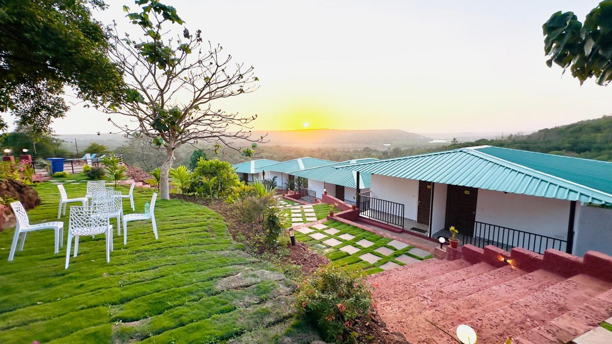Cashew Leaf Resort, Goa