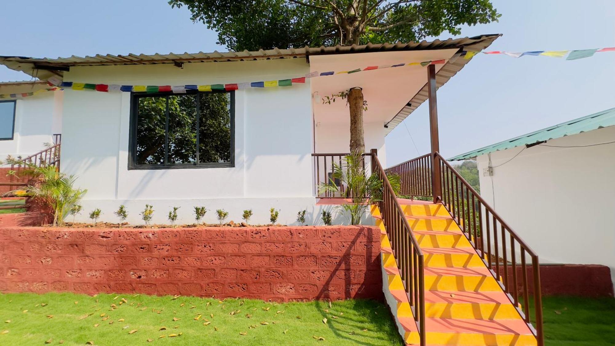 Cashew Leaf Resort, Goa 3* Arambol