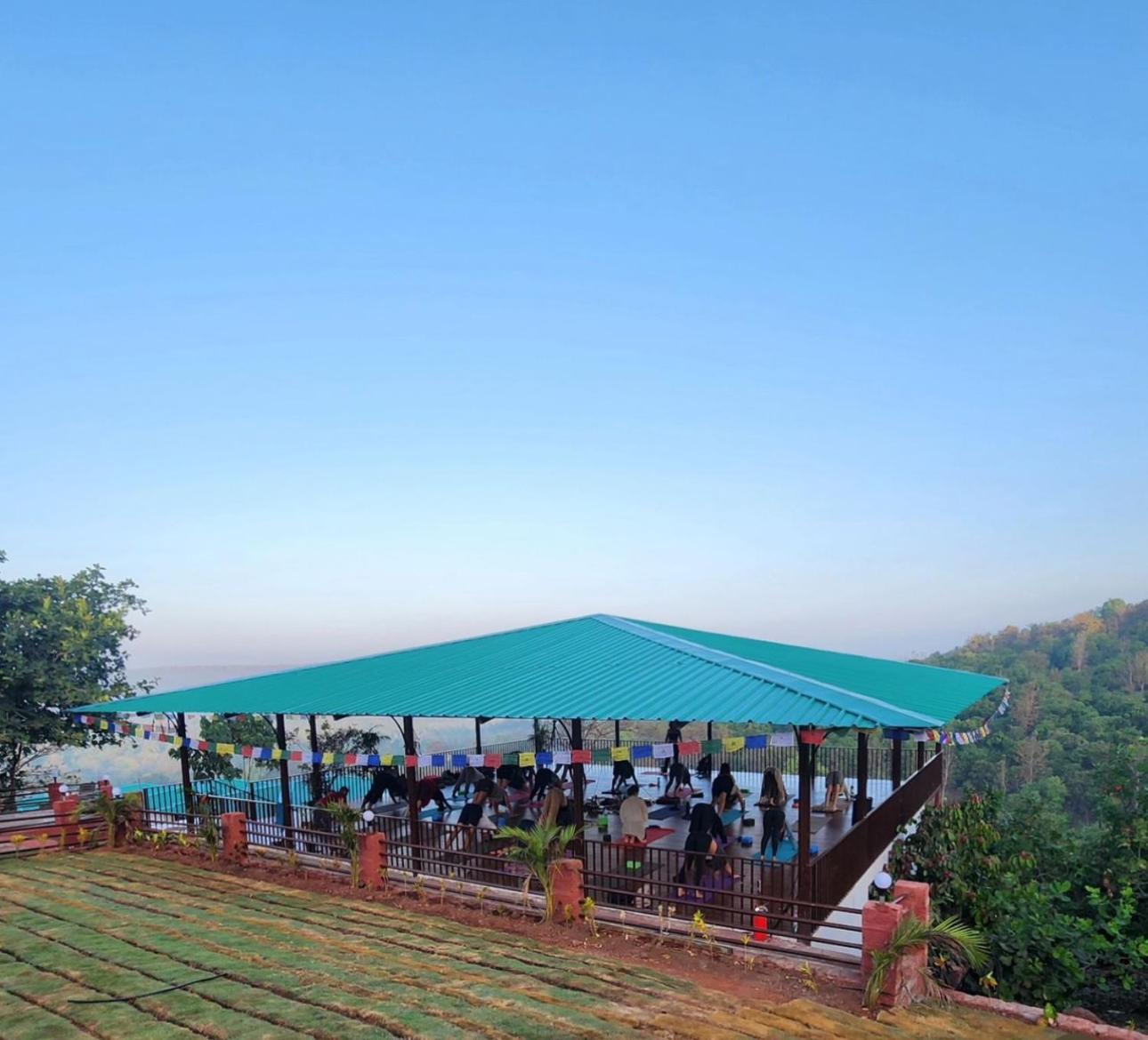Cashew Leaf Resort, Goa Hotel Arambol